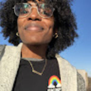 Meet your Posher, Ebonie